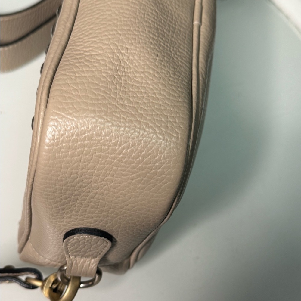GENUINE VALENTINO LEGENDARY Light Tan Studded Crossbody Bag - Picture 7 of 8